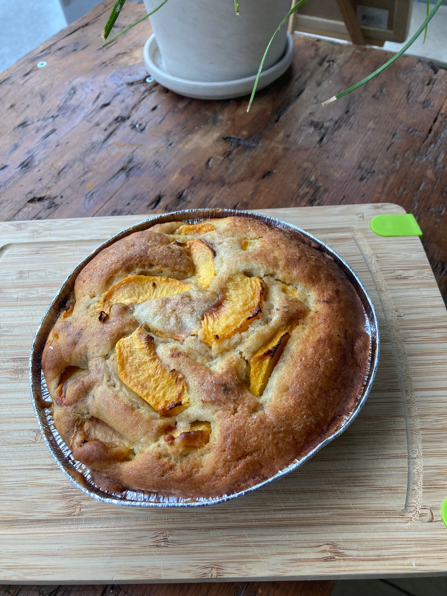 Peach Cake (6" round)